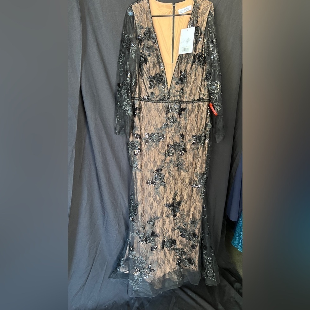 Mac Duggal 79351 NWT Embellished Long Sleeve Plunge Neck Trumpet Gown - Picture 4 of 9